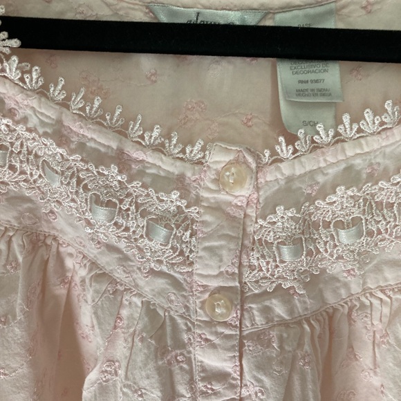 Adonna pink embroidered eyelet nightgown with lace trim - Picture 2 of 8